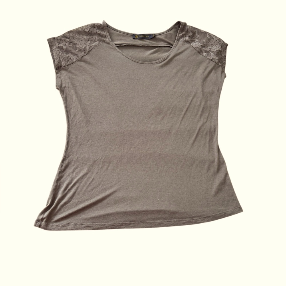 Outback Red Taupe Lace Shoulder Detail Blouse